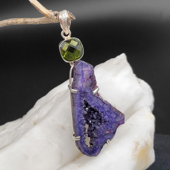 Silver Pendant Natural Druzy Agate/Peridot Stone - Picture 6 of 7